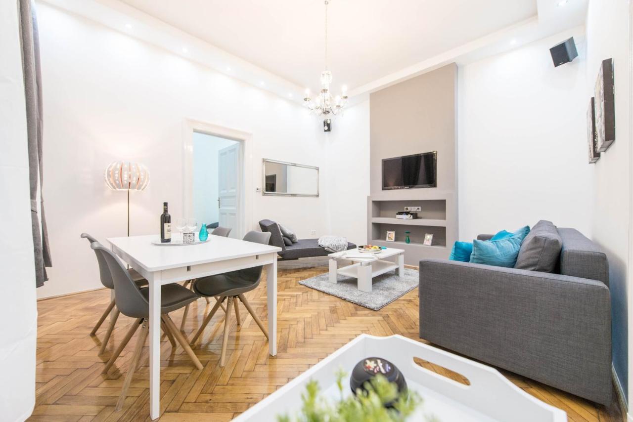 Dominik Apartment Boedapest Buitenkant foto